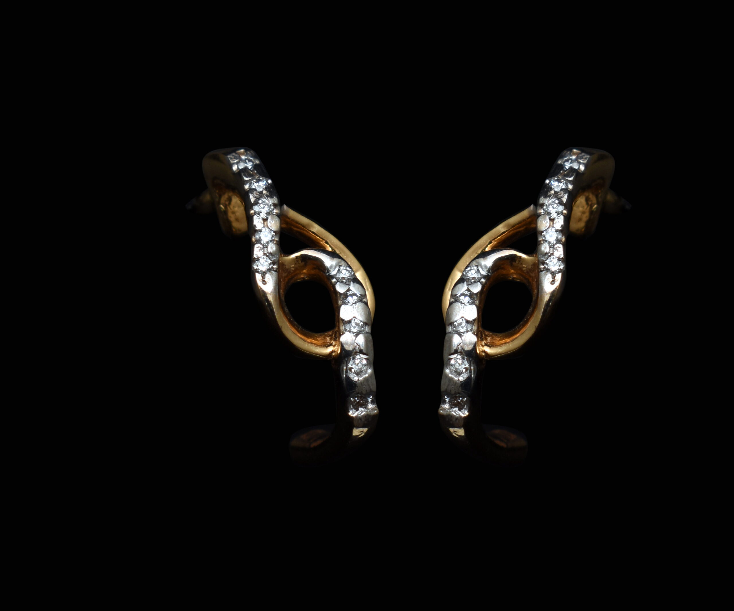 Soft Wave Diamond Earrings
