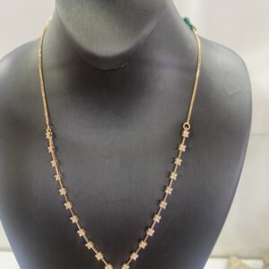 bloom diamond necklace